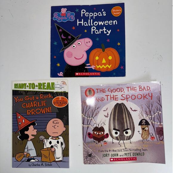 Toddler Girls 5T 4/5 Halloween Lot Bundle 10 Pieces T-Shirts Black Leotard Books - Picture 7 of 9